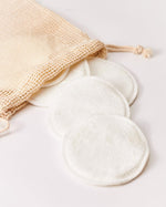 Load image into Gallery viewer, Reusable Bamboo Cotton Cleansing Pads

